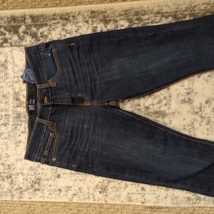 NWT Gap denim 27 short legging